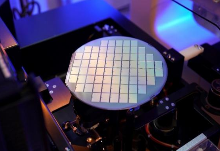 car-dashboard-2667437_1280